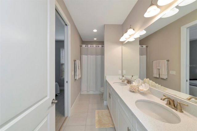 5328 POPOLI WAY WAY, Sarasota, FL 34238