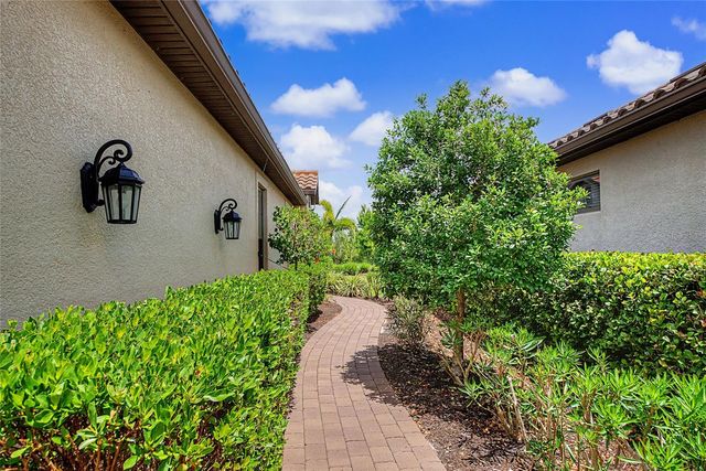 5328 POPOLI WAY WAY, Sarasota, FL 34238