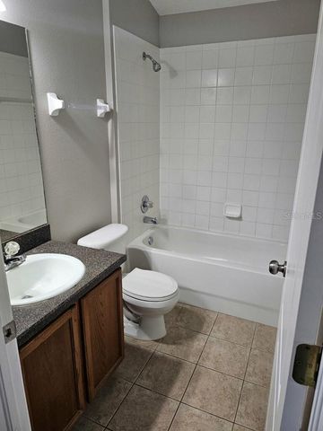 6806 GUILFORD CREST DRIVE, Apollo Beach, FL 33572