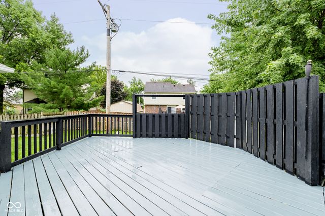 249 Lori Ann Drive, Whiteland, IN 46184