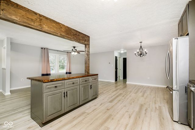 249 Lori Ann Drive, Whiteland, IN 46184