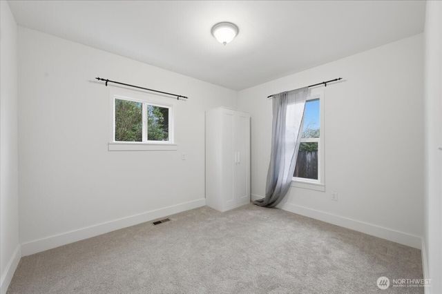 8127 11th Avenue SW, Seattle, WA 98106