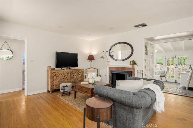 1433 Del Monte Drive, Glendale, CA 91207