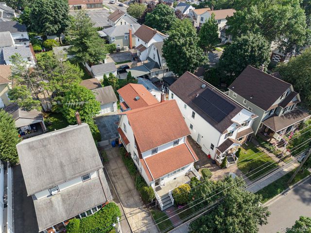 214 Lowell Avenue, Floral Park, NY 11001