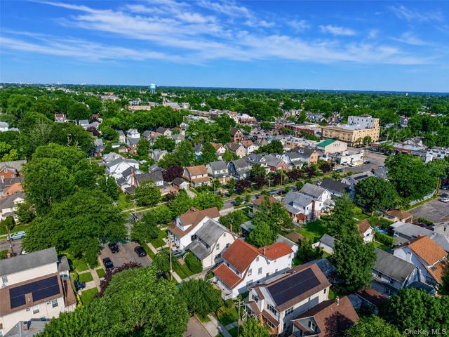 214 Lowell Avenue, Floral Park, NY 11001