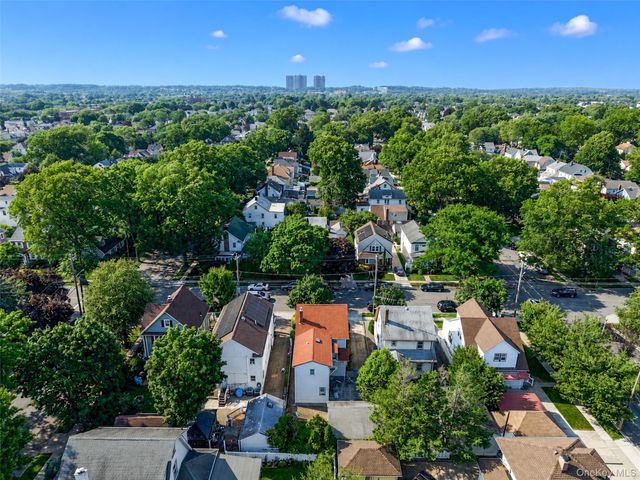 214 Lowell Avenue, Floral Park, NY 11001