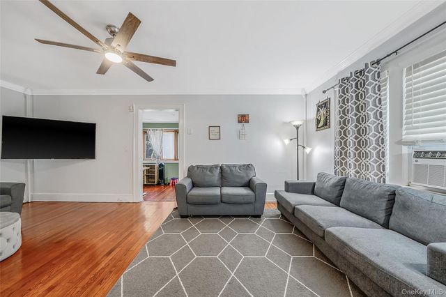 214 Lowell Avenue, Floral Park, NY 11001