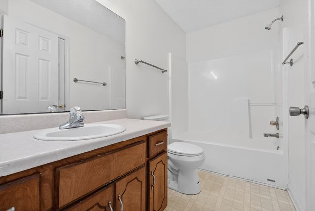3273 N Senseney Cir, Clarksville, TN 37042