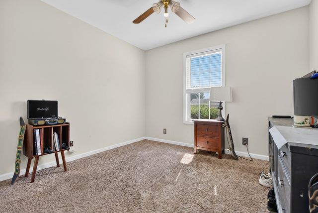 3273 N Senseney Cir, Clarksville, TN 37042