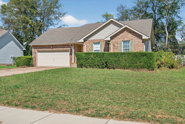 3273 N Senseney Cir, Clarksville, TN 37042