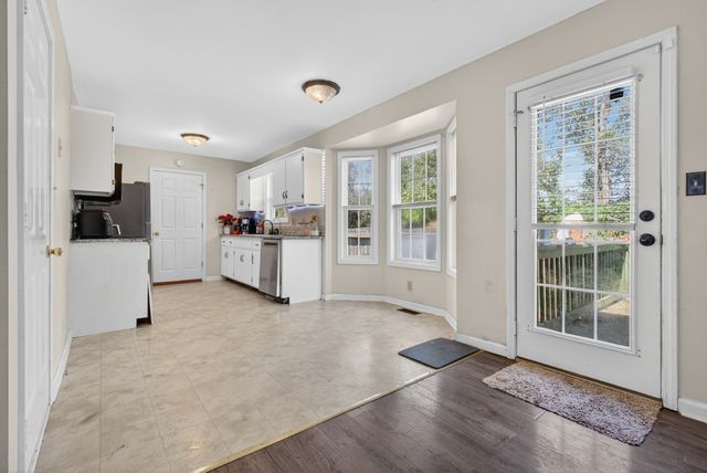 3273 N Senseney Cir, Clarksville, TN 37042