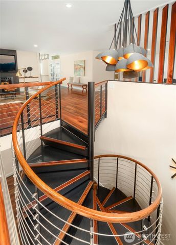 12211 SE 63rd Place, Bellevue, WA 98006