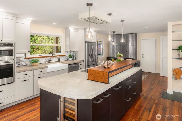 12211 SE 63rd Place, Bellevue, WA 98006