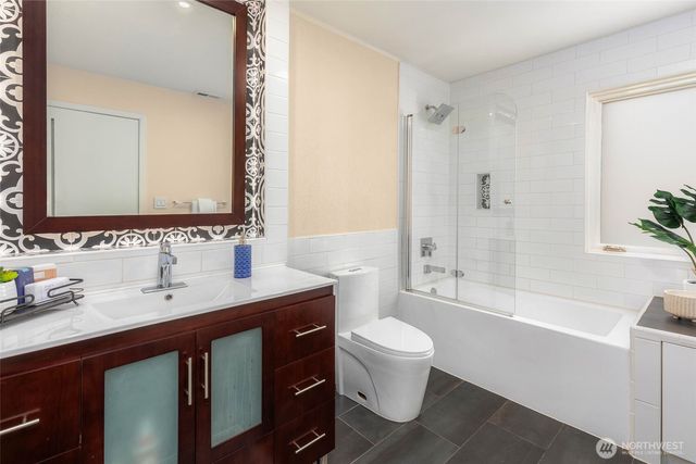 12211 SE 63rd Place, Bellevue, WA 98006