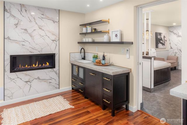 12211 SE 63rd Place, Bellevue, WA 98006