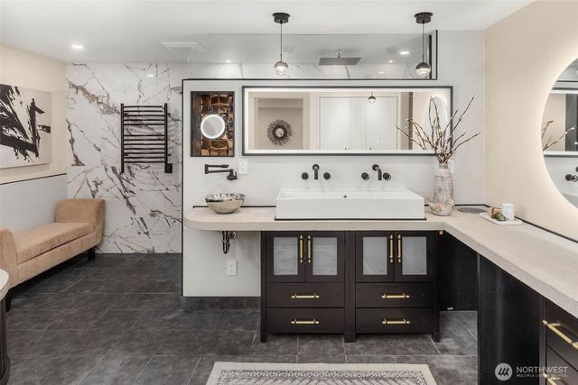 12211 SE 63rd Place, Bellevue, WA 98006