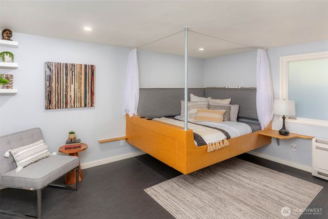 12211 SE 63rd Place, Bellevue, WA 98006