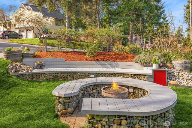 12211 SE 63rd Place, Bellevue, WA 98006