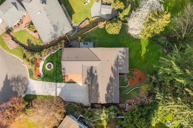 12211 SE 63rd Place, Bellevue, WA 98006