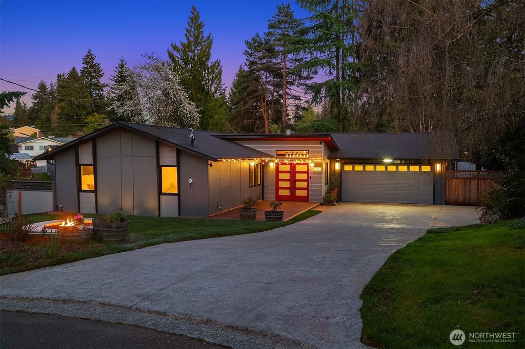 12211 SE 63rd Place, Bellevue, WA 98006