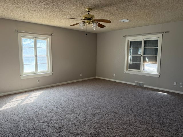 1613 N 3rd Street, Tahoka, TX 79373