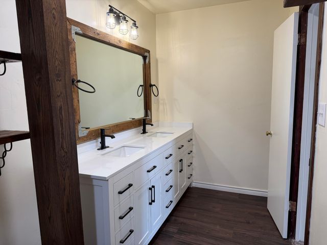 1613 N 3rd Street, Tahoka, TX 79373
