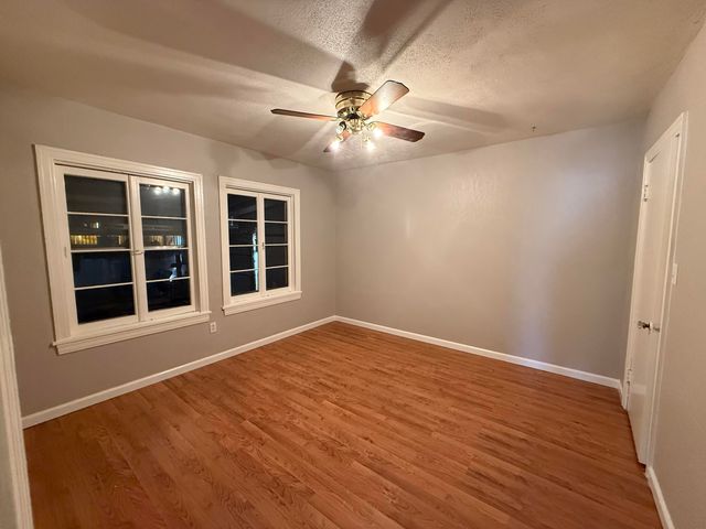 1613 N 3rd Street, Tahoka, TX 79373