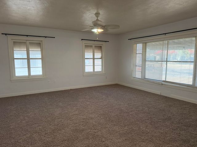 1613 N 3rd Street, Tahoka, TX 79373