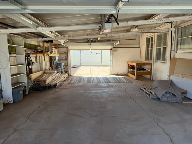 1613 N 3rd Street, Tahoka, TX 79373