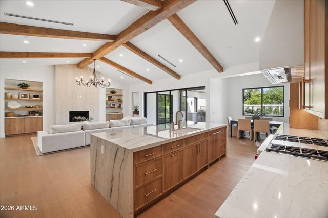 2818 E ELM Street, Phoenix, AZ 85016