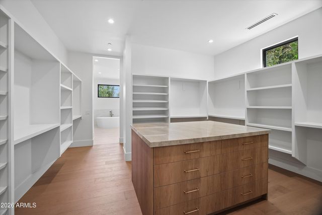 2818 E ELM Street, Phoenix, AZ 85016