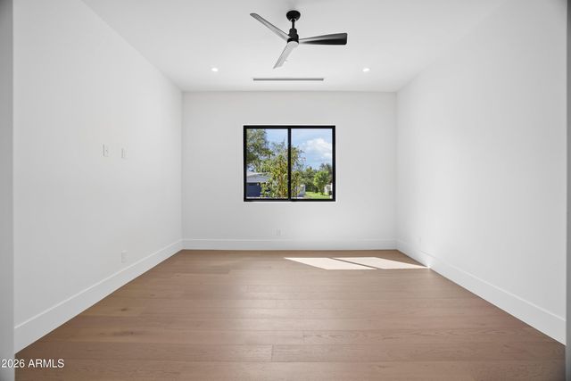 2818 E ELM Street, Phoenix, AZ 85016
