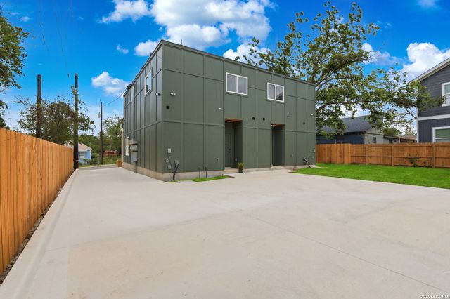 2111 VIRGINIA BLVD, San Antonio, TX 78203