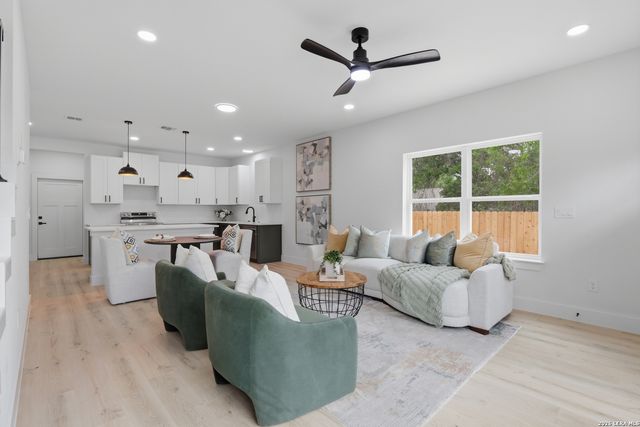 2111 VIRGINIA BLVD, San Antonio, TX 78203