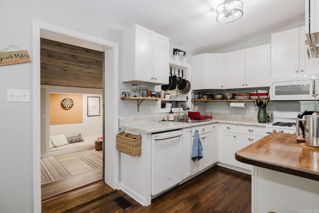 52 Glenmere Drive, Little Rock, AR 72204