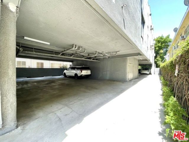 922 N Hudson Avenue 1, Los Angeles, CA 90038