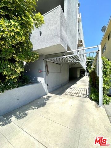 922 N Hudson Avenue 1, Los Angeles, CA 90038