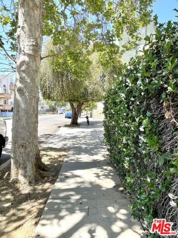922 N Hudson Avenue 1, Los Angeles, CA 90038