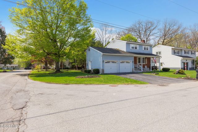 3 Frederick Drive, Saratoga Springs, NY 12866