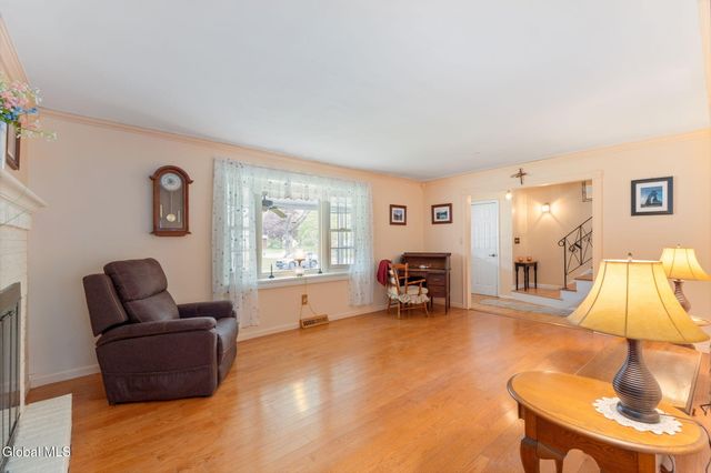 3 Frederick Drive, Saratoga Springs, NY 12866