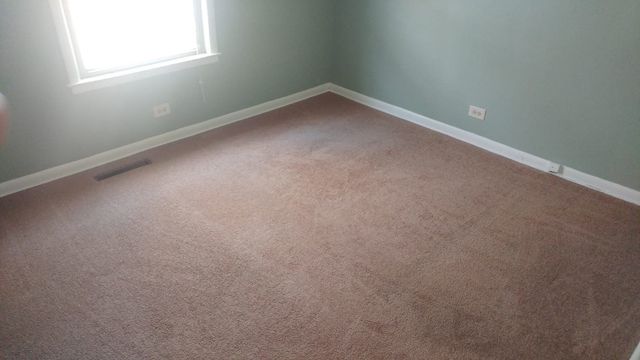 6104 N Oakley Avenue, Chicago, IL 60659