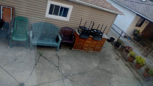 6104 N Oakley Avenue, Chicago, IL 60659