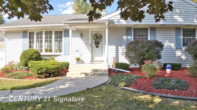 2430 Meadowbrook Lane, Clio, MI 48420