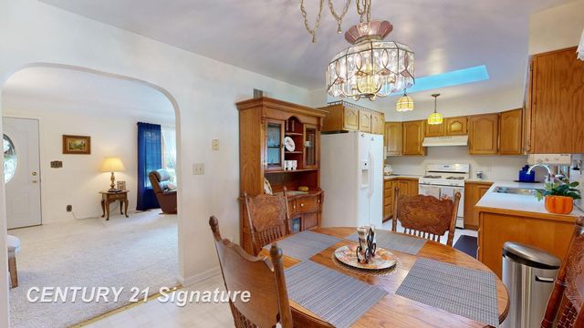 2430 Meadowbrook Lane, Clio, MI 48420