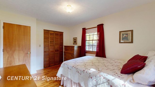 2430 Meadowbrook Lane, Clio, MI 48420