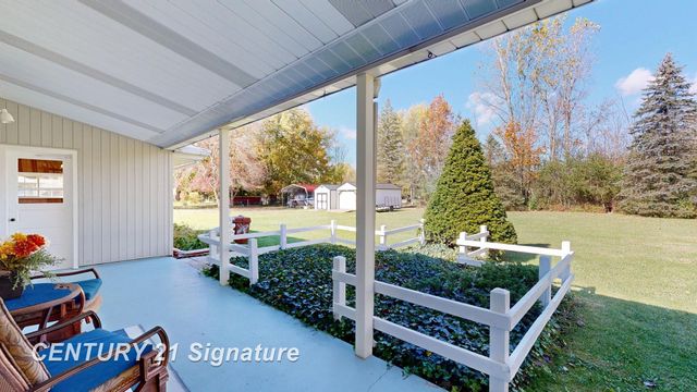 2430 Meadowbrook Lane, Clio, MI 48420