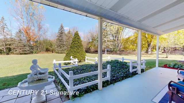 2430 Meadowbrook Lane, Clio, MI 48420