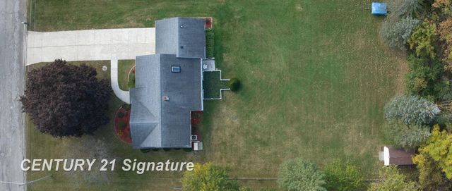 2430 Meadowbrook Lane, Clio, MI 48420