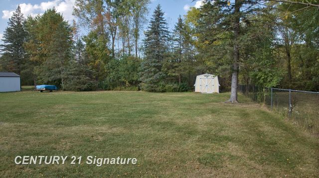 2430 Meadowbrook Lane, Clio, MI 48420