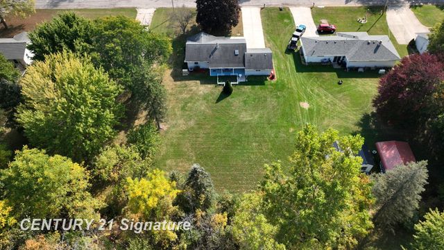 2430 Meadowbrook Lane, Clio, MI 48420